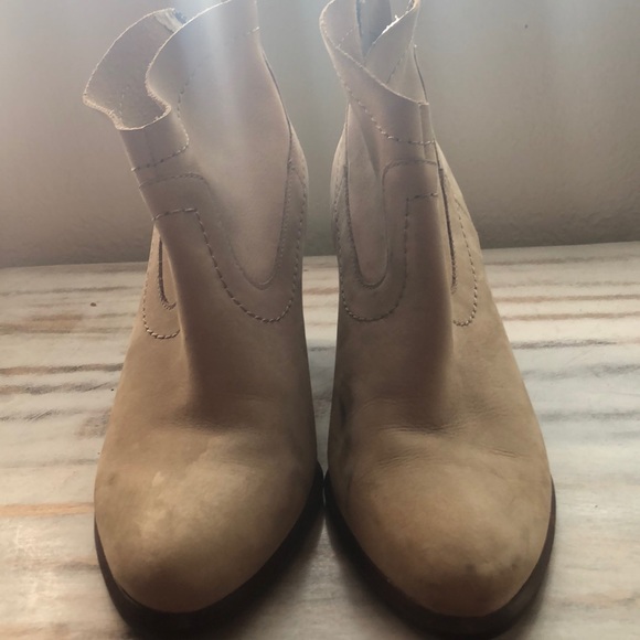 UGG ankle booties - Picture 2 of 5